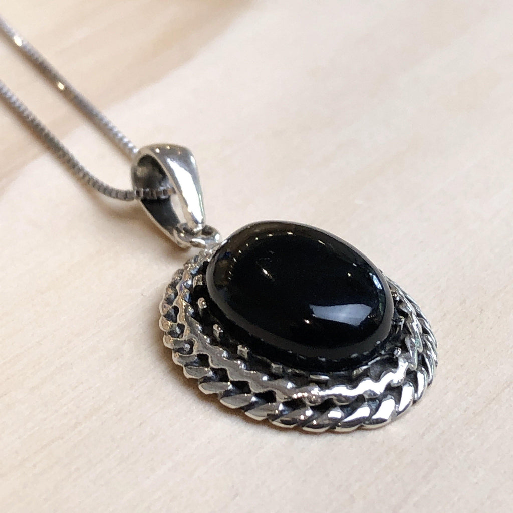 Gemstone Onyx Oval Pendant - La Trobe Jewellery