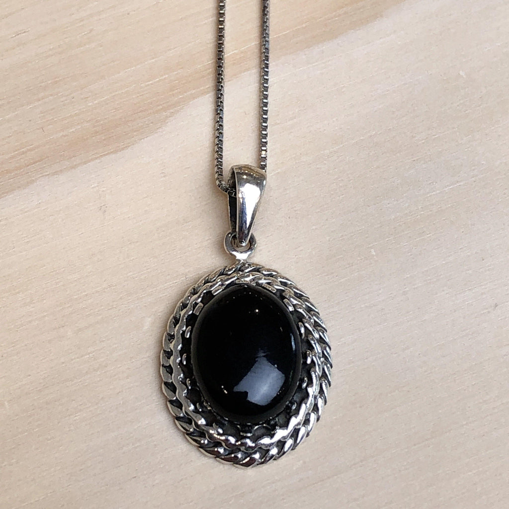 Gemstone Onyx Oval Pendant - La Trobe Jewellery