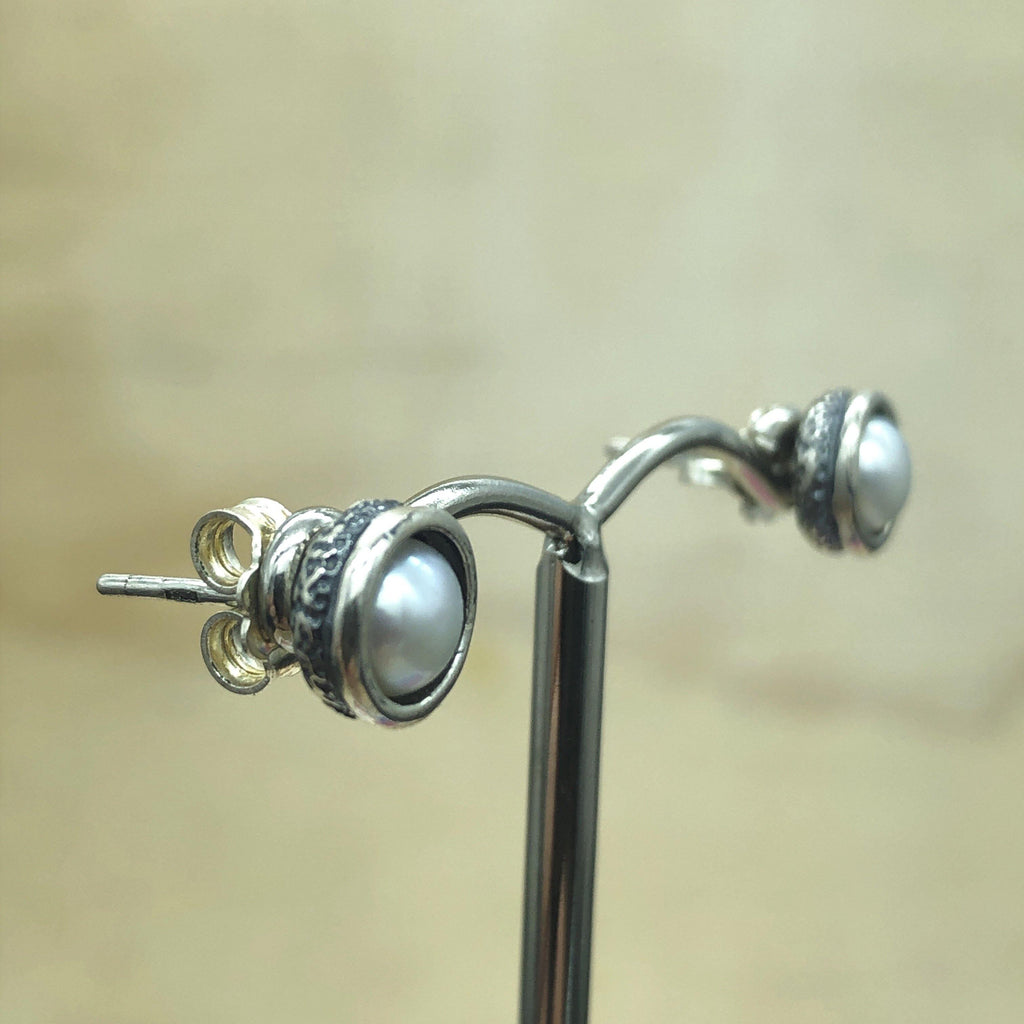 Sterling Silver White Pearl Israeli stud - La Trobe Jewellery