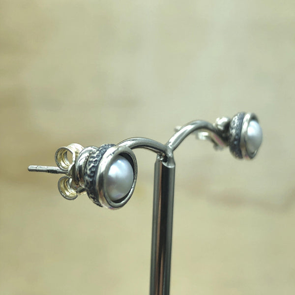 Sterling Silver White Pearl Israeli stud - La Trobe Jewellery